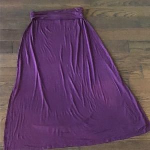 Vanity skirt